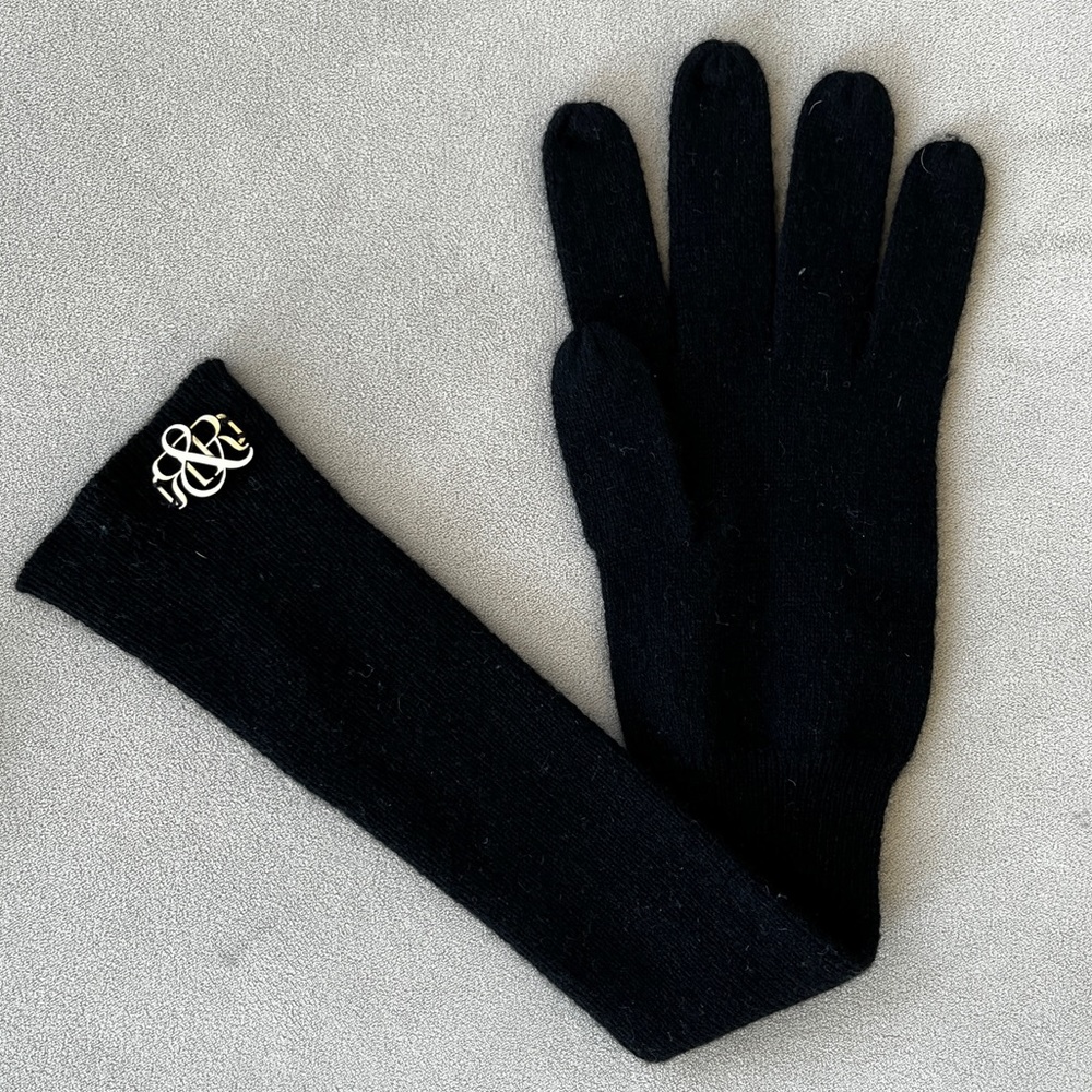 MUST GO: NWOT Rock & Republic Elbow Gloves Black